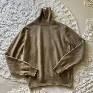 Raccoon Cashmere Turtleneck, Size S